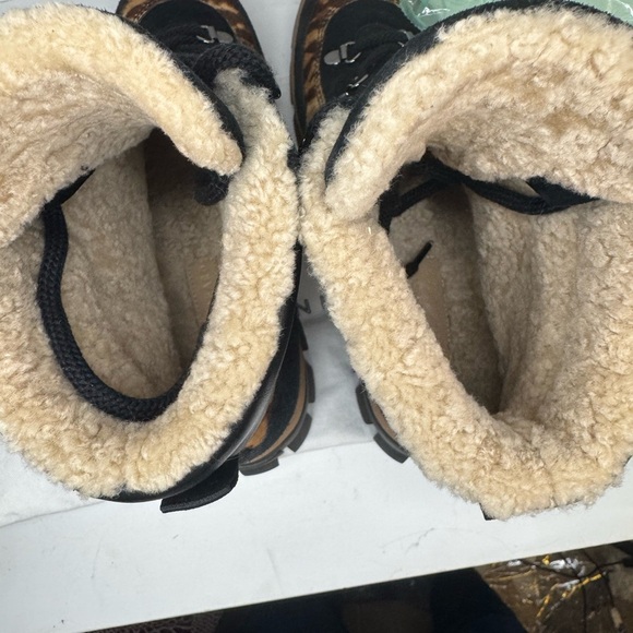 Veronica Beard Galina Leopard Print Leather Boot Size 7. - Picture 9 of 11